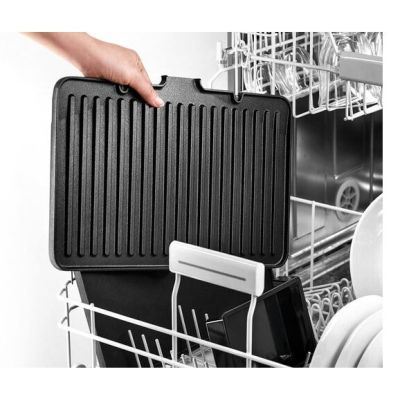 4. BRAUN MultiGrill 7 Kontaktowy grill CG 7044 z płytkami grillowymi, do smażenia i waflowymi