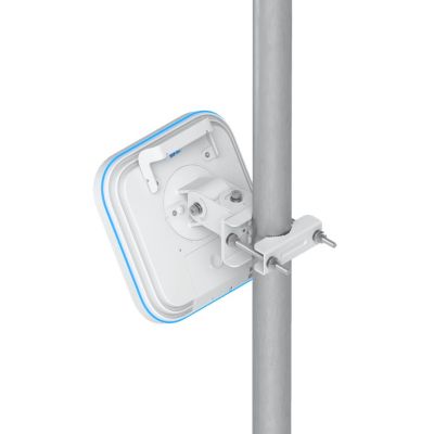 17. Ubiquiti E7 Campus 11500 Mbit/s Biały Obsługa PoE