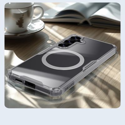 9. Etui Nillkin Nature TPU Pro Magnetic Case z MagSafe na Samsung S25 - białe