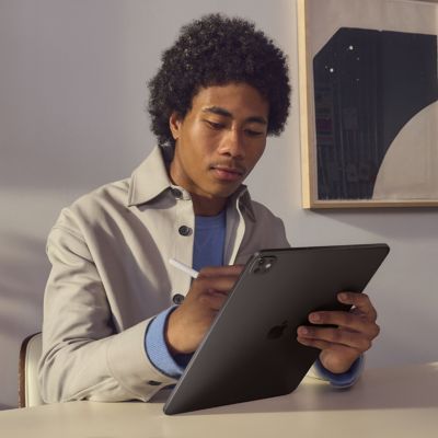 4. Apple iPad Pro Apple M 512GB 27,9cm (11") 12GB Wi-Fi 7 (802.11be) iPadOS 26 Czarny