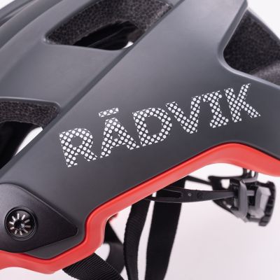 13. Kask Radvik slag 92800354330