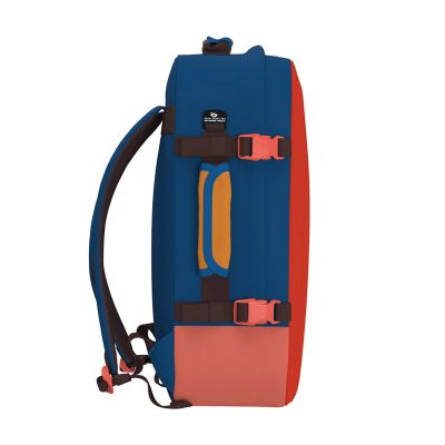 5. Plecak turystyczny CabinZero Classic 44L Tropical Blocks - CZ172308