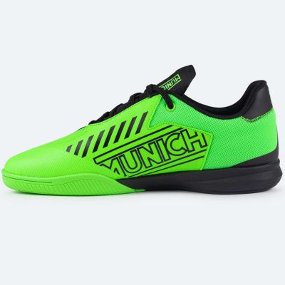 5. Buty piłkarskie Munich Rondo 16 IN M 4770016