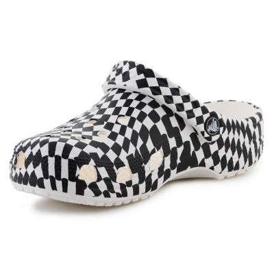 3. Klapki Crocs Classic warped checker clog 211007-103