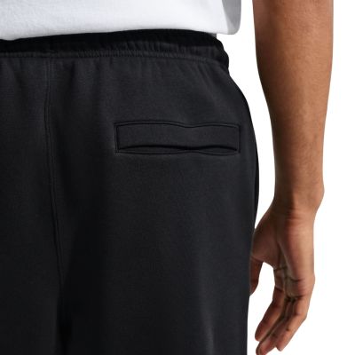 4. Spodnie męskie Nike Club BB Jogger czarne FN3787 015