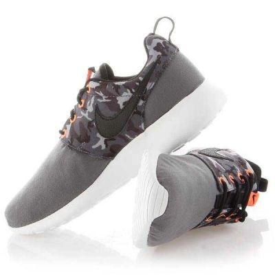 11. Buty Nike Roshe One Print Jr 677782-004