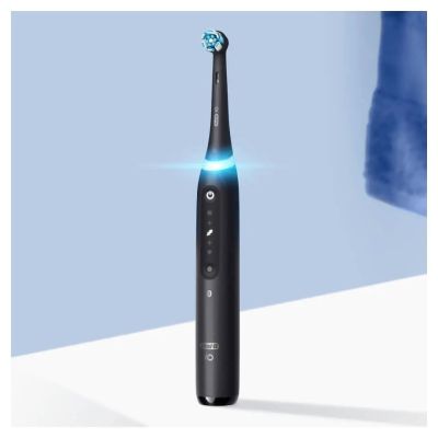 2. Szczoteczka Oral-B iO Series 5 Matt Black