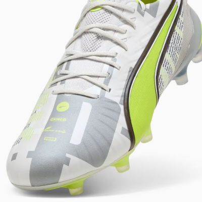4. Buty piłkarskie Puma King Ultimate Forever FG/AG M 108426-01