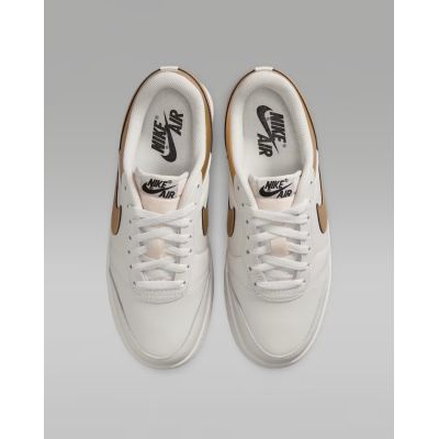 4. Buty damskie  NIKE WMNS AIR JORDAN SKYLINE LOW LE (IQ6586-100)