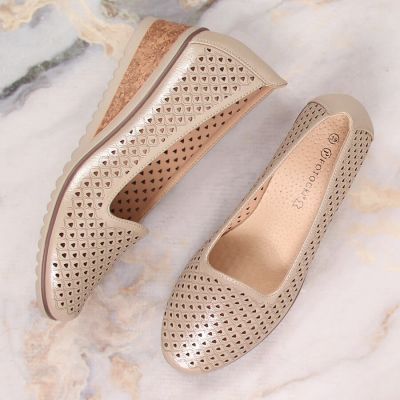 4. Półbuty na koturnie Potocki W SZ12018 WOL130B