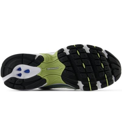 12. Buty New Balance MR530ADB