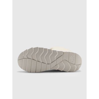 5. Buty zimowe śniegowce inua z ociepliną primaloft damskie 4F 4FRAW24FSBSF012-12S