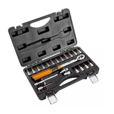 5. Klucz dynamometryczny dwukierunkowy Neo Tools 1/4", 5-25NM, zestaw 21 szt.