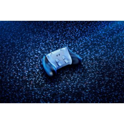 8. Razer Wolverine V2 Pro Biały Gamepad Analogowa/Cyfrowa PC, PlayStation 5