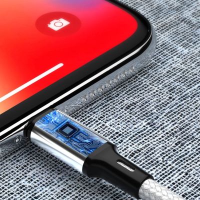 6. Wozinsky kabel przewód USB - microUSB 2,4A 1m czarny (WUC-M1B)
