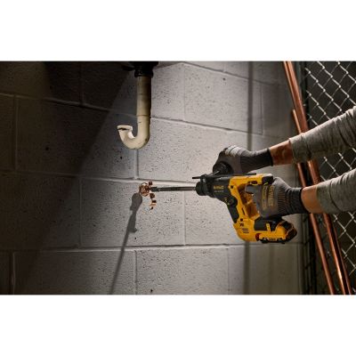 9. Młotowiertarka DeWalt DCH072NT-XJ