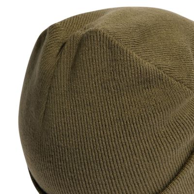 3. Czapka adidas Tonal Beanie oliwkowa KT4777