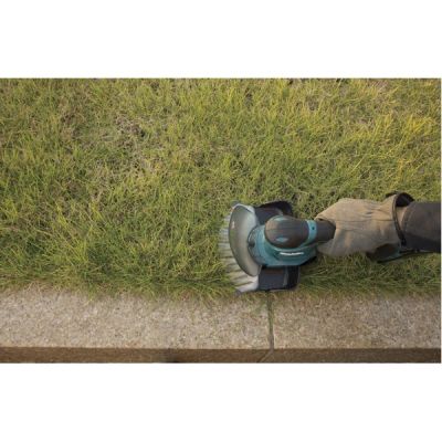 4. Nożyce akumulatorowe do trawy MAKITA DUM604ZX