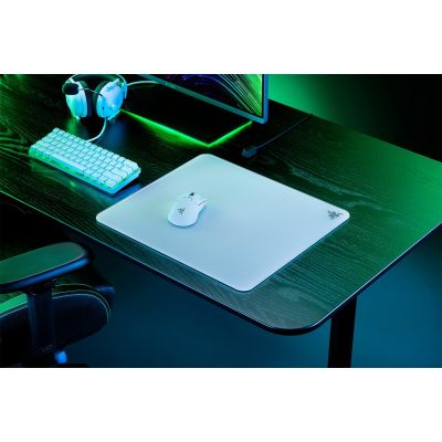 6. Razer Atlas Podkładka dla graczy Biały
