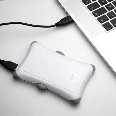 4. Dysk zewnętrzny HDD Silicon Power Armor A30 (1TB; 2.5"; USB 3.2; 5400 obr/min; White; SP010TBPHDA30S3W)