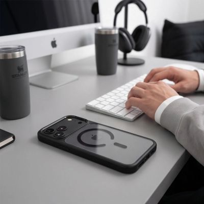 5. Etui Tech-Protect Magmat Magsafe CC na iPhone 17 Pro / 18 Pro - przezroczysto-czarne