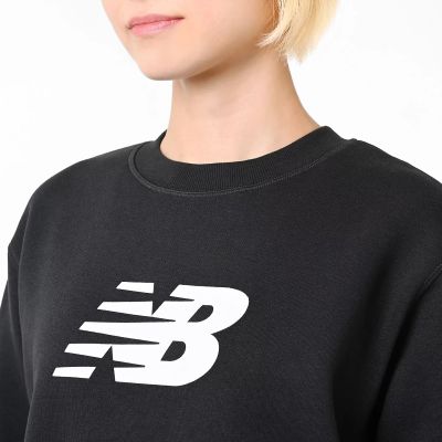 4. Bluza New Balance Sport Fleece Logo Crew Bk W WT43526BK