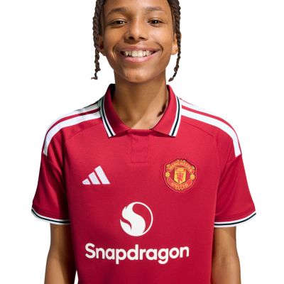 7. Koszulka dla dzieci adidas Manchester United 26/27 Home Jersey czerwona KC4796