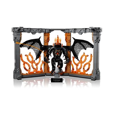 4. LEGO Icons 10367 Władca pierścieni: Book nook z Balrogiem