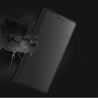 13. Etui Dux Ducis Skin Pro na iPhone 16 Pro z klapką i miejscem na kartę - czarne