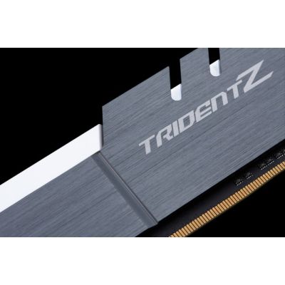 6. Pamięć RAM DDR4 32GB PC 3200 CL16 G.Skill KIT (2x16GB) 32GTZSW Triden Z