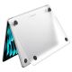 4. Etui Spigen AirSkin na MacBook Air 13" 2023/ 2024 / 2025 / 2026 - przezroczyste