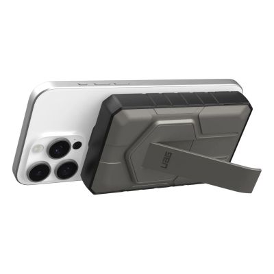 12. Powerbank UAG Rugged 10K - 10000 mAh z podstawką, ładowanie bezprzewodowe 10W, kompatybilny z MagSafe, kabel w zestawie (black/titanium)