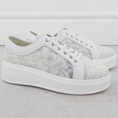 5. Półbuty na platformie S.Barski W HY51-059 OLI286B