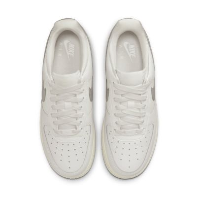 3. Buty Nike Air Force 1 '07 W DQ7569-100