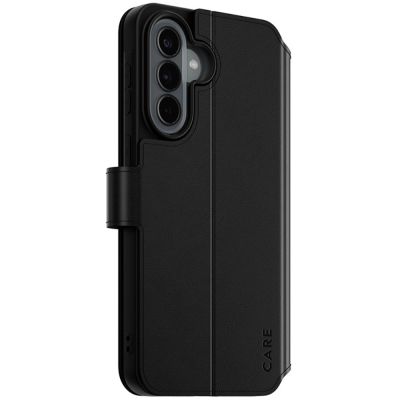 6. Etui CARE by PanzerGlass Feature Wallet Kickstand na Samsung Galaxy A37 - czarne