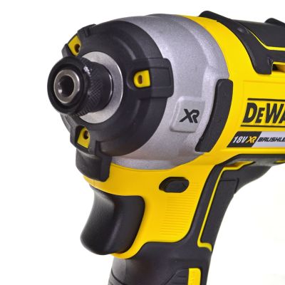 8. ZESTAW ELEKTRONARZĘDZI COMBO DEWALT DCK305P3T (DCF887+DCH273+DCG405)