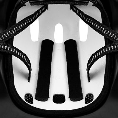 10. Kask rowerowy Spokey Strapy 1 44-48 cm Jr 927773