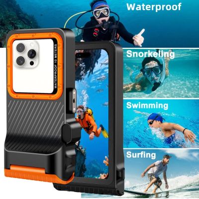 6. Etui wodoodporne Tech-Protect IPX8 Pro na telefon - pomarańczowo-czarne