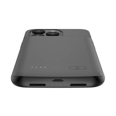 6. Etui Tech-Protect PowerCase na iPhone 13 / 13 Pro z powerbankiem 4800mAh - czarne