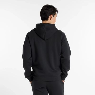 3. Bluza New Balance Sport Graphic Fleece Hoodie BK M MT51941BK