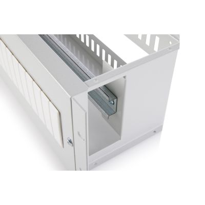 17. Digitus Panel na szynę DIN do montażu w szafie typu rack 482,6 mm (19"), 3U