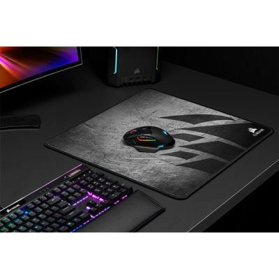 11. Bezprzewodowa mysz do gier Corsair Dark Core RGB PRO - czarna