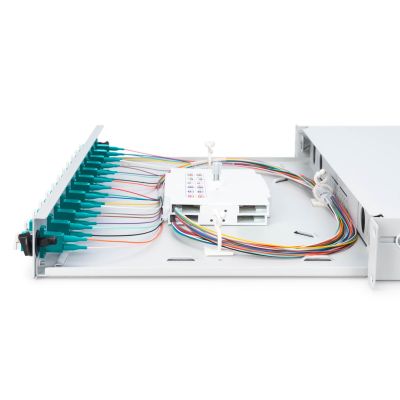 10. Panel krosowy FO z wyposażeniem 19'' 1U, 12x LC dx, OM3, pigtaile, adaptery, tacki, wysuwany, szary