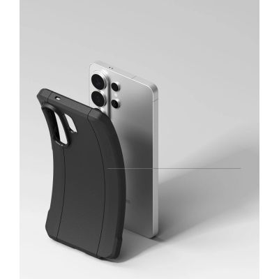5. Etui Ringke Onyx Alfa na Samsung Galaxy S26 Ultra - czarne