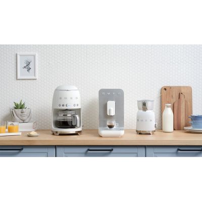 3. Smeg BCC11WHMEU ekspres do kawy Pełna automatyka Ekspres do espresso 1,4 l