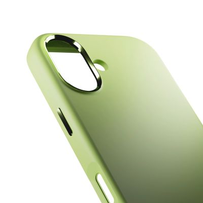 6. Etui silikonowe Puro Icon Mag Pro Liquid Silicone na iPhone 17 kompatybilne z MagSafe, z ochroną aparatu i aluminiowymi przyciskami - zielone