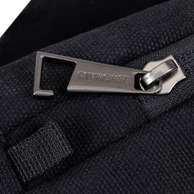 41. Rivacase 8521 33,8 cm (13.3") Plecak Czarny