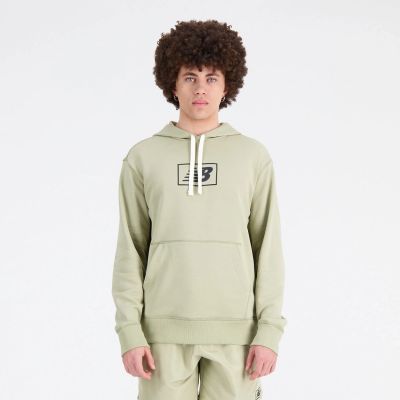 7. Bluza z kapturem New Balance Essentials Hoodie M MT33508FUG