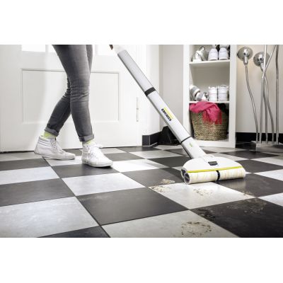 23. Mop elektryczny KARCHER EWM 2 - 1.056-310.0