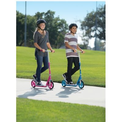 9. Hulajnoga Razor A5 Lux 13073064 (kolor różowy)